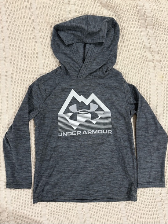 Under Armour Other - Under Armour Outdoor Stature Logo
Hooded Long Sleeve Tee